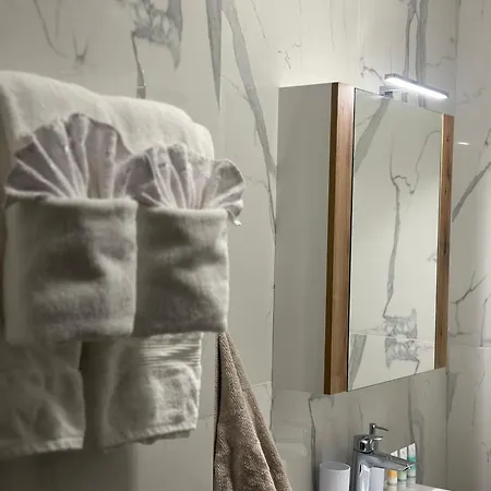 West Point Luxury Aparthotel 3*